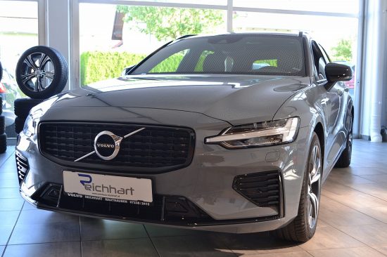 Volvo V60 T6 AWD Recharge PHEV R-Design Geartronic bei Autohaus Reichhart in 