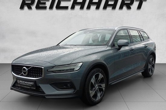 Volvo V60 Cross Country D4 AWD Cross Country Geartronic bei Autohaus Reichhart in 